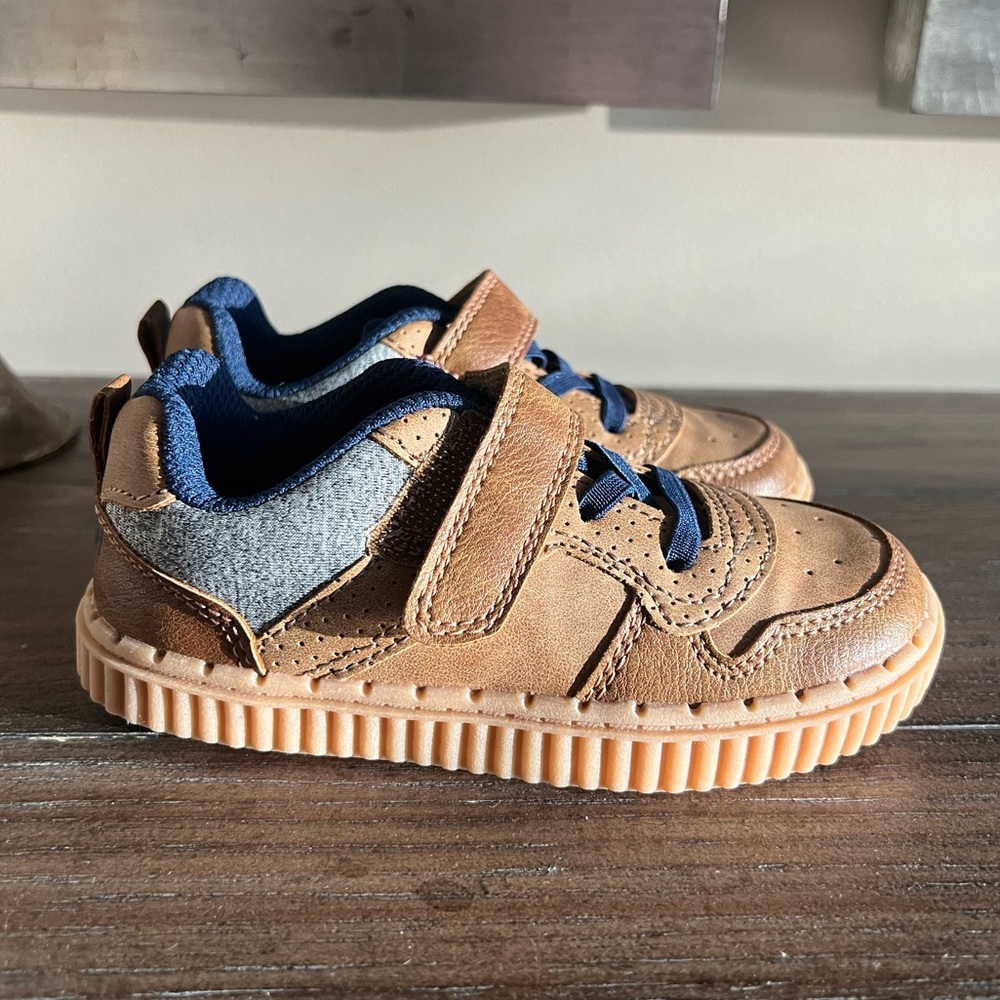 Oshkosh B'gosh Atkin Sneaker